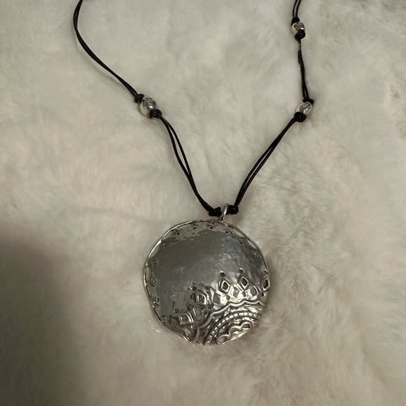 Stunning Silpada Prince and the Pauper leather and sterling silver necklace - Picture 2 of 6